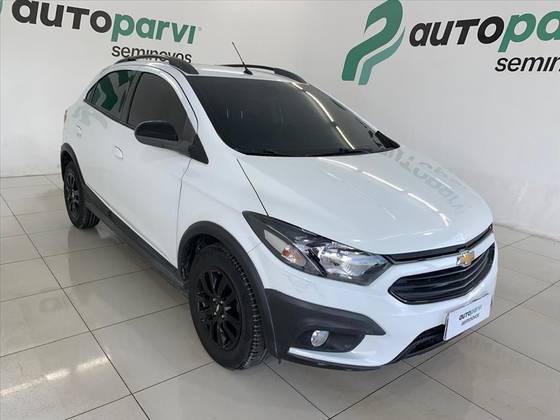 CHEVROLET ONIX 1.4 MPFI ACTIV 8V FLEX 4P AUTOMÁTICO